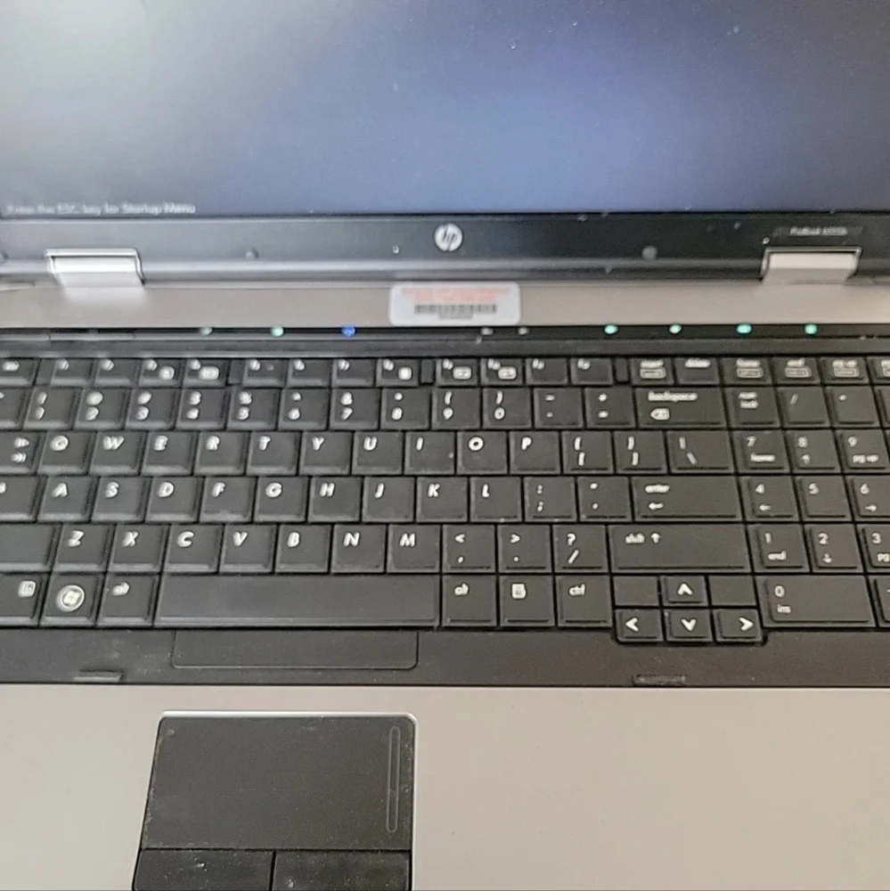 Hp Probook 6555b Laptop Window's 7 Pro. Powers On Hard Drive Wiped And Memory - Picture 2 of 8